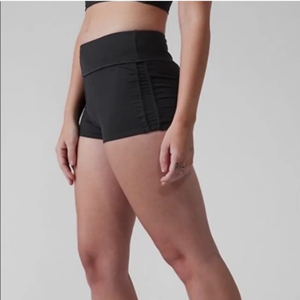 NWT Athleta Sand Sprint Swim Short Scrunch Sides